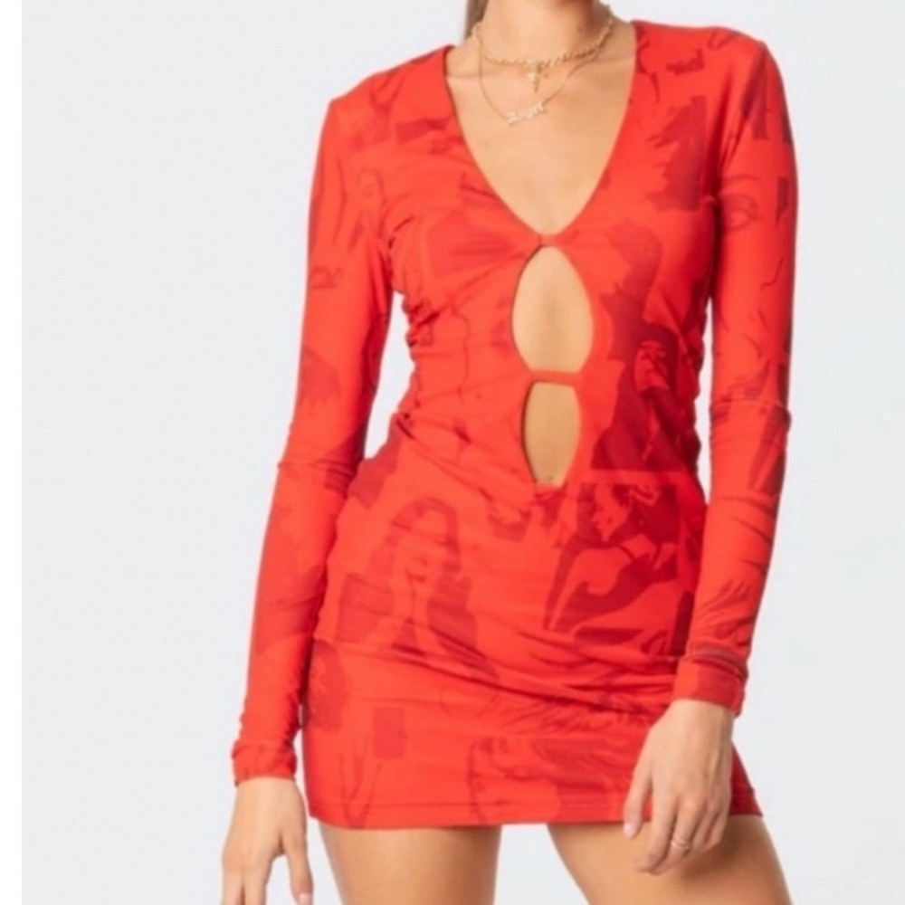 Edikted Red Graphic Face Print Long Sleeve Cutout V-Neck Mini Dress Medium